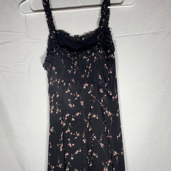 LULUS ruffle detail floral skater dress - Picture 3 of 4